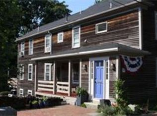 23 Harris St, Marblehead, MA 01945