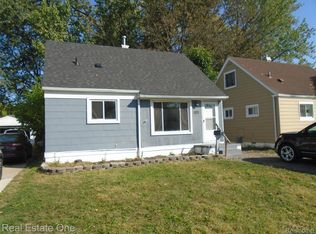 24652 Lauren Ave, Warren, MI 48089