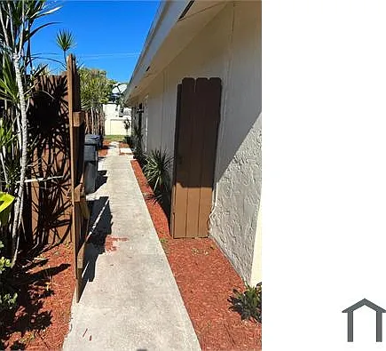 6539 Harbour Rd — Photo 18