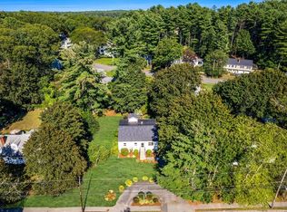 998 Summer St, Lynnfield, MA 01940