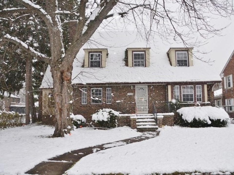 1st image of 15933 Glastonbury Ave