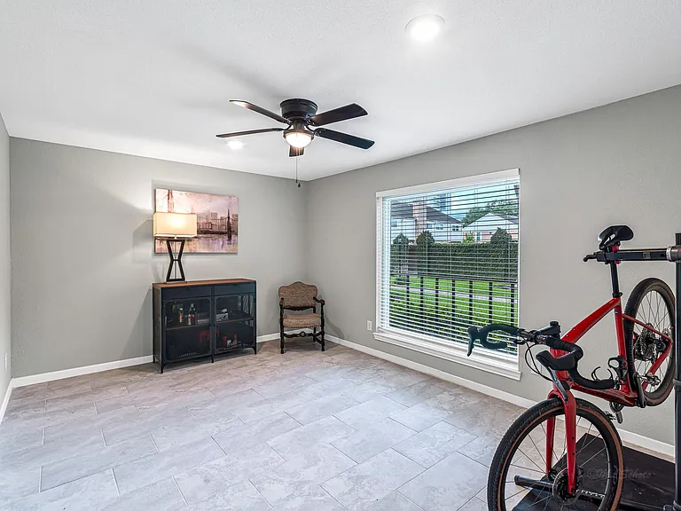 1669 W Sam Houston Pkwy S — Photo 5