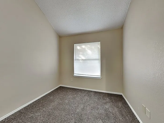 4030 Rustic Trl — Photo 16