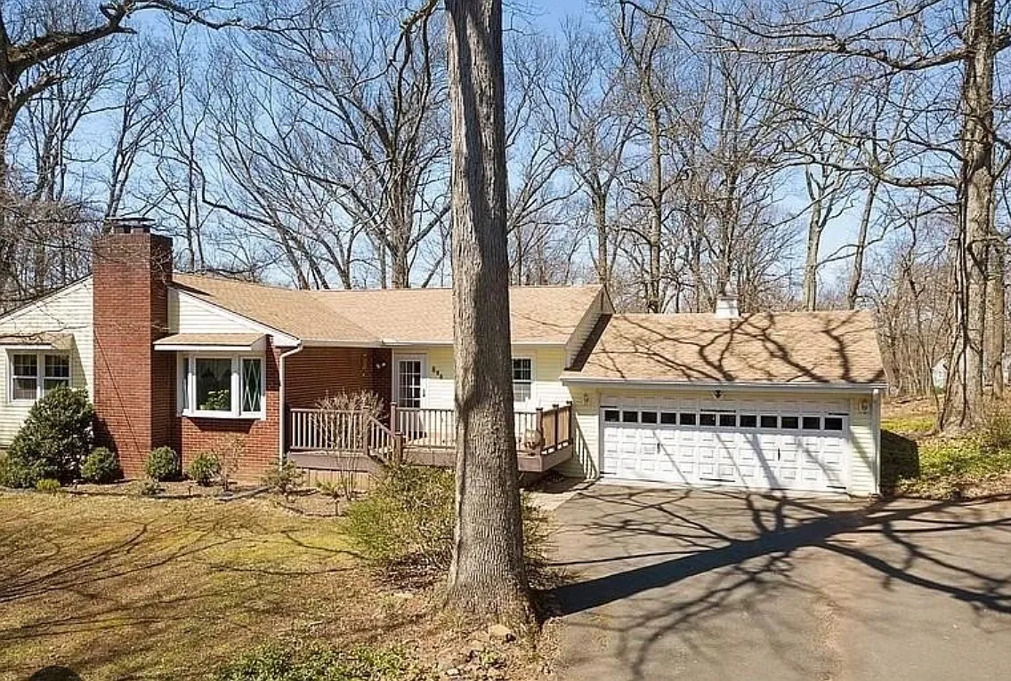 3 bed, 1000 sqft, $3,400 — Photo 1