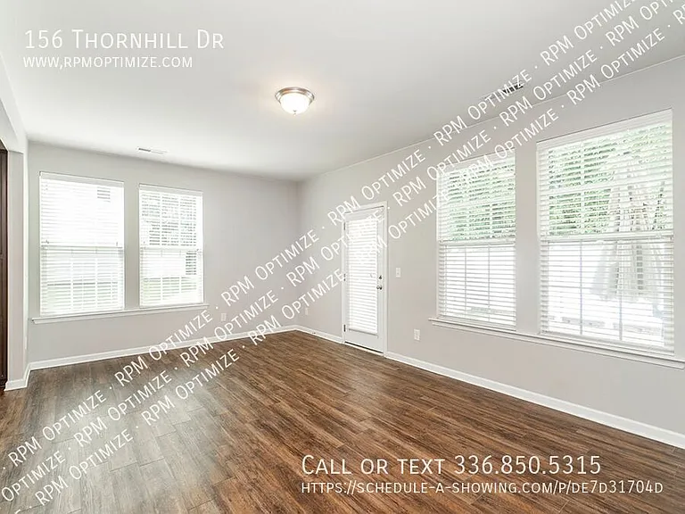 156 Thornhill Dr — Photo 4