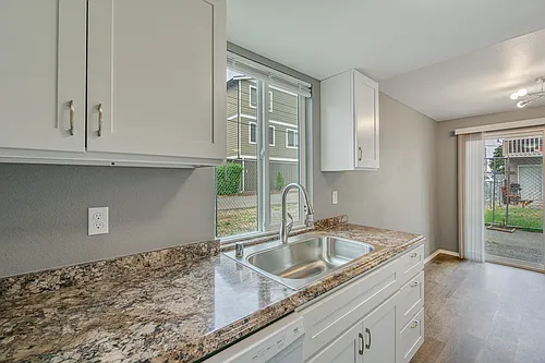 4028 S Lawrence St #H Photo 1 4028 S Lawrence St #H Photo 1