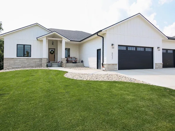 8032 E Norway Pine Trl, Sioux Falls, SD 57110