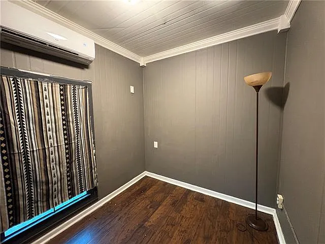 2 bed, 1.0 bath, 432 sqft, $900 — Photo 4