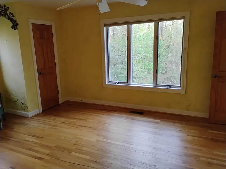 17 Ambler Rd — Photo 9