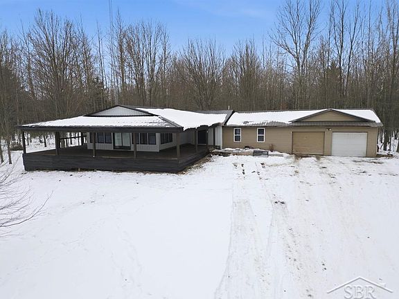 2nd image of 5655 N Alamando Rd