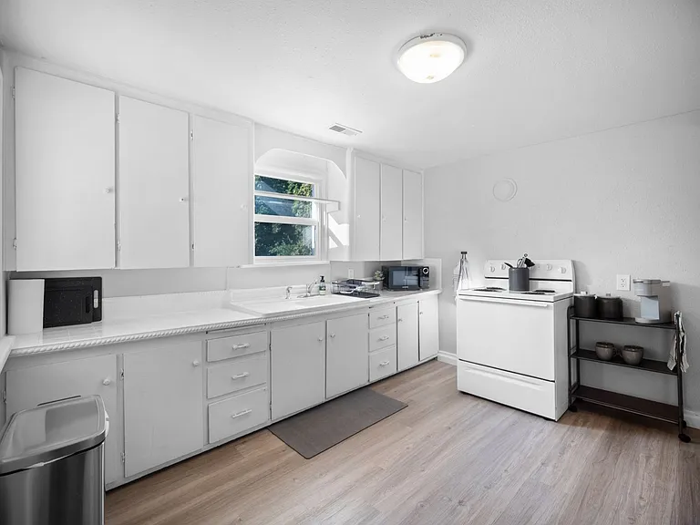 406 E 7th Ave #2 — Photo 7