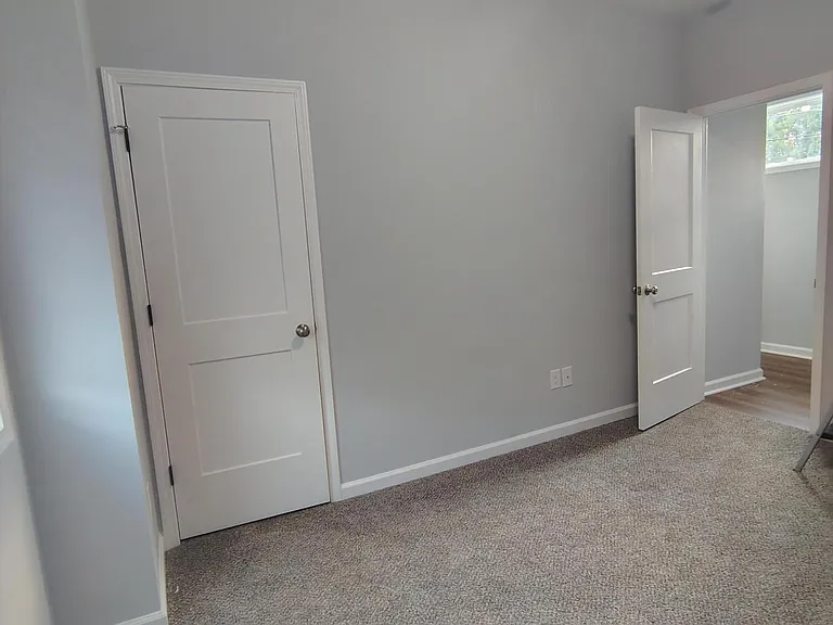 1061 Pinecrest Ave NW #B — Photo 11