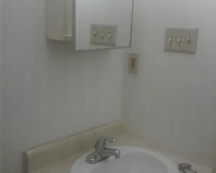 458 Maple St #5 — Photo 8