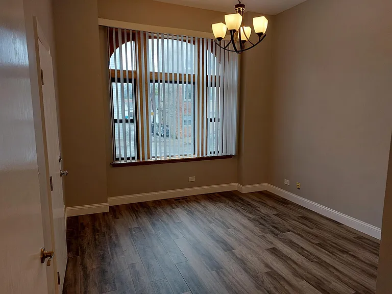1844 W Augusta Blvd #1F — Photo 3