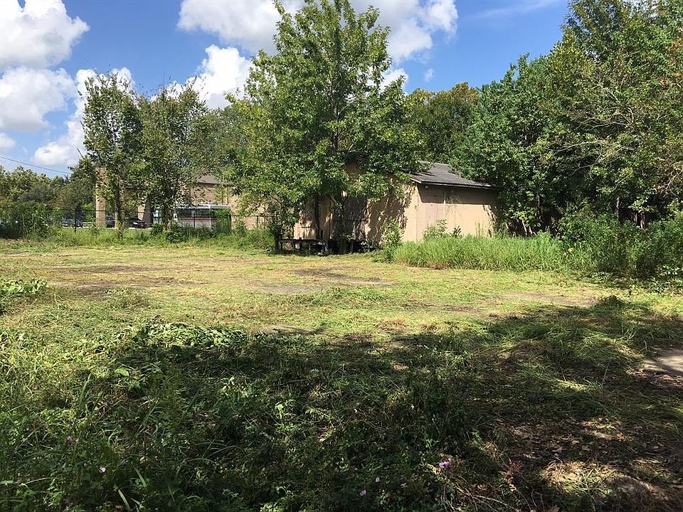 1st image of 8211 Green River Dr