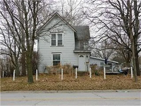 225 Lincoln Hwy, Nevada, IA 50201