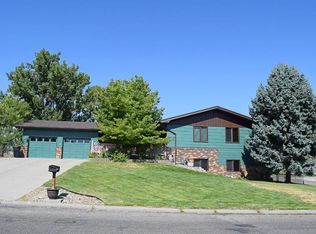938 Aronson Ave, Billings, MT 59105