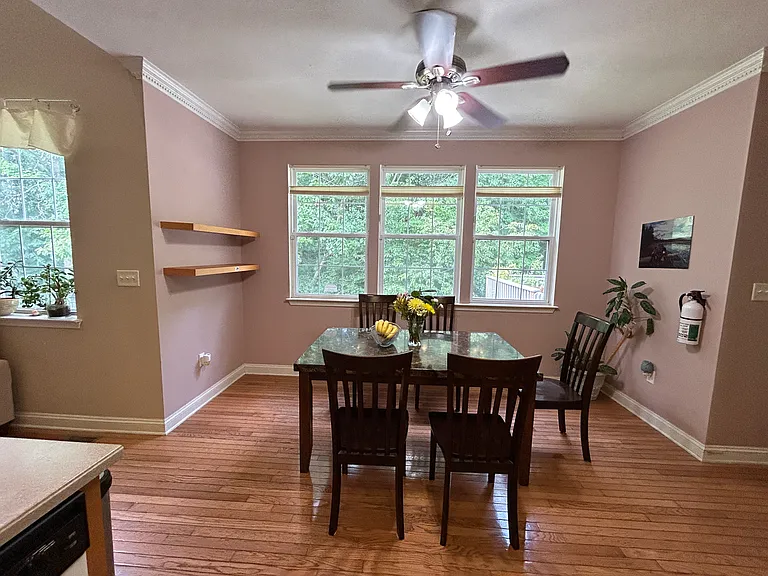 240 Kensington Dr — Photo 7