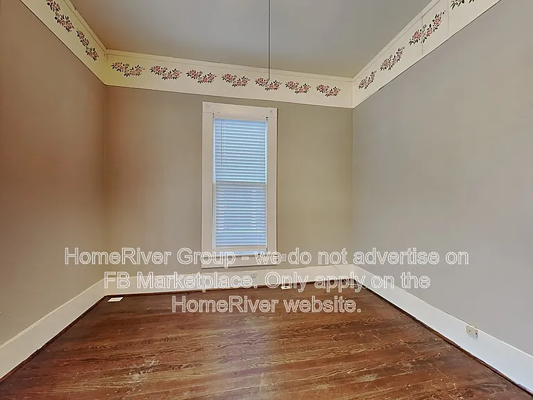1004 W Gandy St — Photo 8