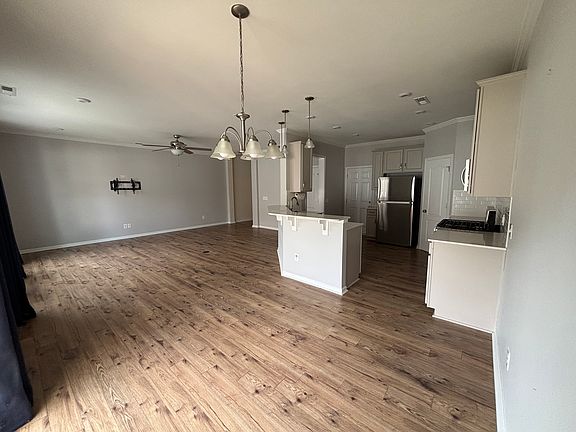 4th image of 2021 Auburn Leaf Ct