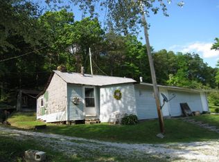 735 Applegate Rd, Booneville, KY 41314