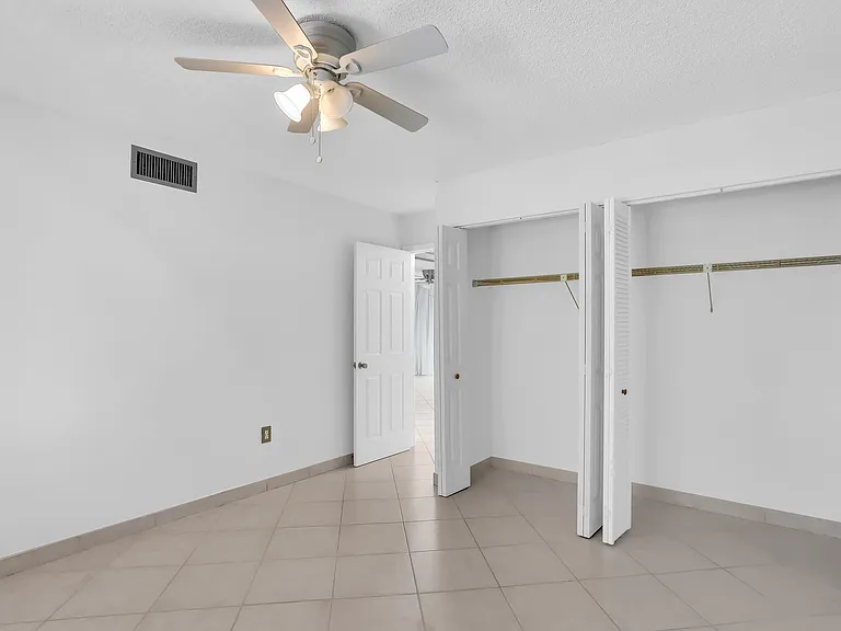 4290 Deste Ct #301 — Photo 14