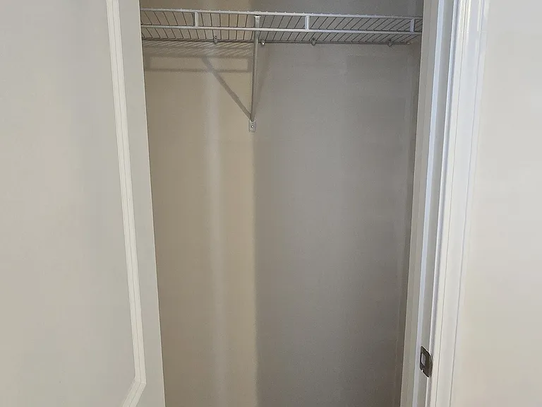 5914 Maple St — Photo 14
