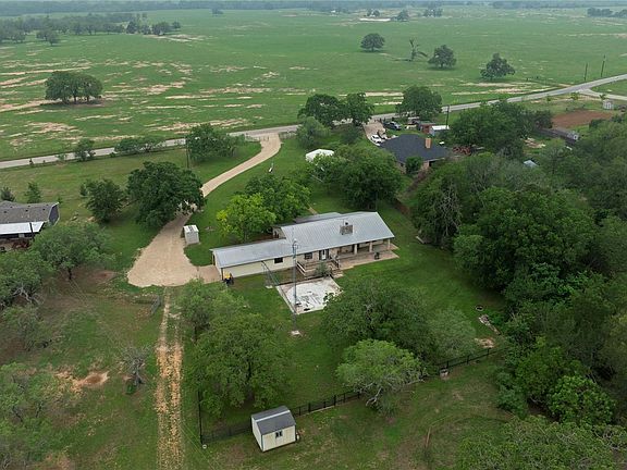 4th image of 986 Shiloh Rd