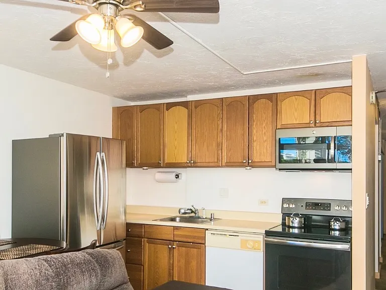 500 University Ave #311 — Photo 12