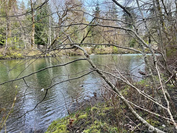 680 Mountain Trail, Brinnon, WA 98320