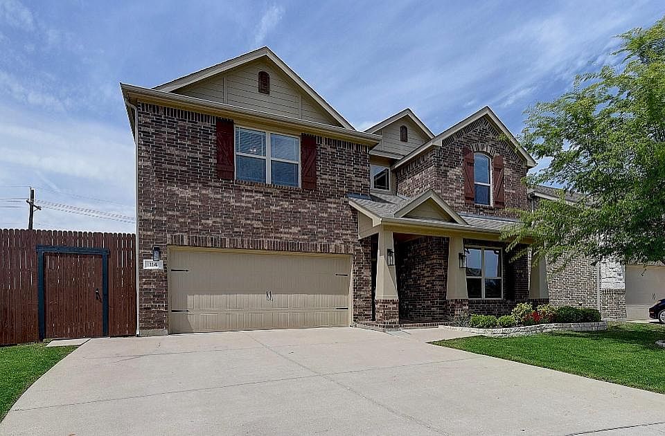 1st image of 114L Cameron Dr