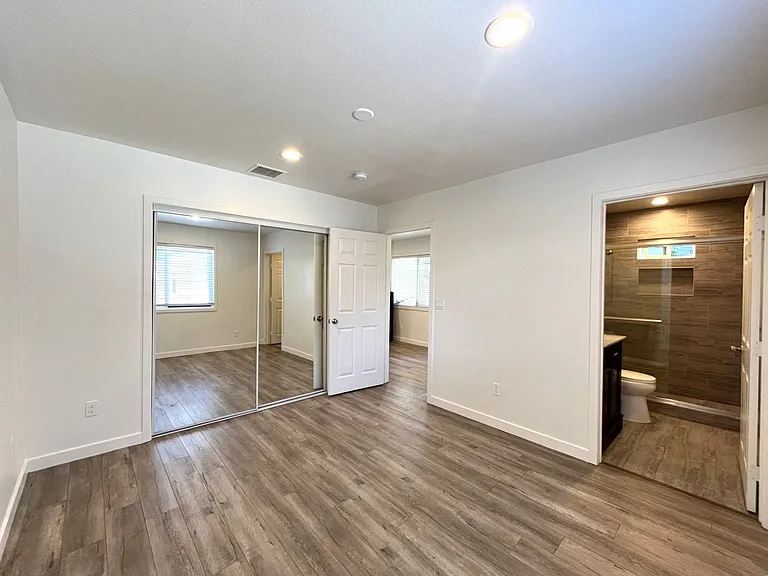 RV T 1629 (Front home) — Photo 10