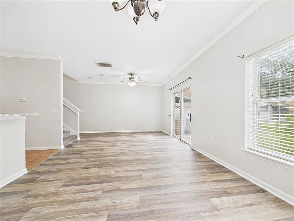 2 bed, 2.5 bath, 1526 sqft, $1,995 — Photo 3