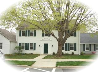 73 N Rossmoor Dr, Monroe Township, NJ 08831