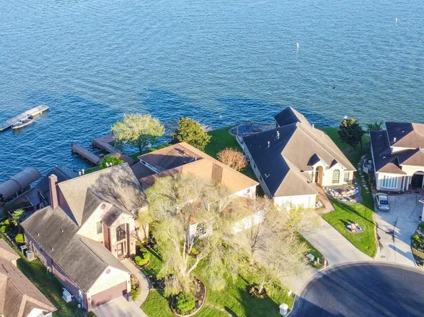 309 Harbor Cir, Montgomery, TX 77356