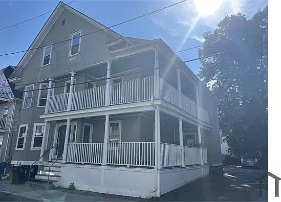 3 bed, 1600 sqft, $2,900 — Photo 1