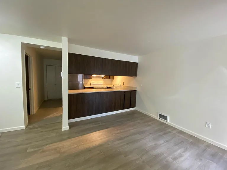 1750 NW 58th St #4 — Photo 2