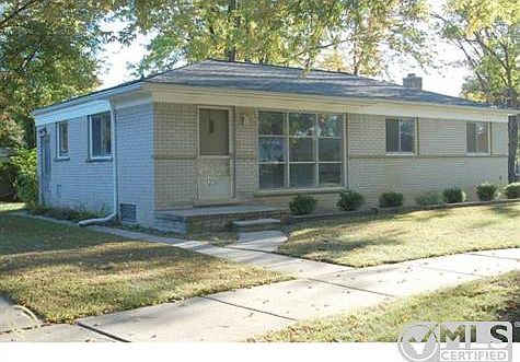 Welcome Home to 1206 Maple