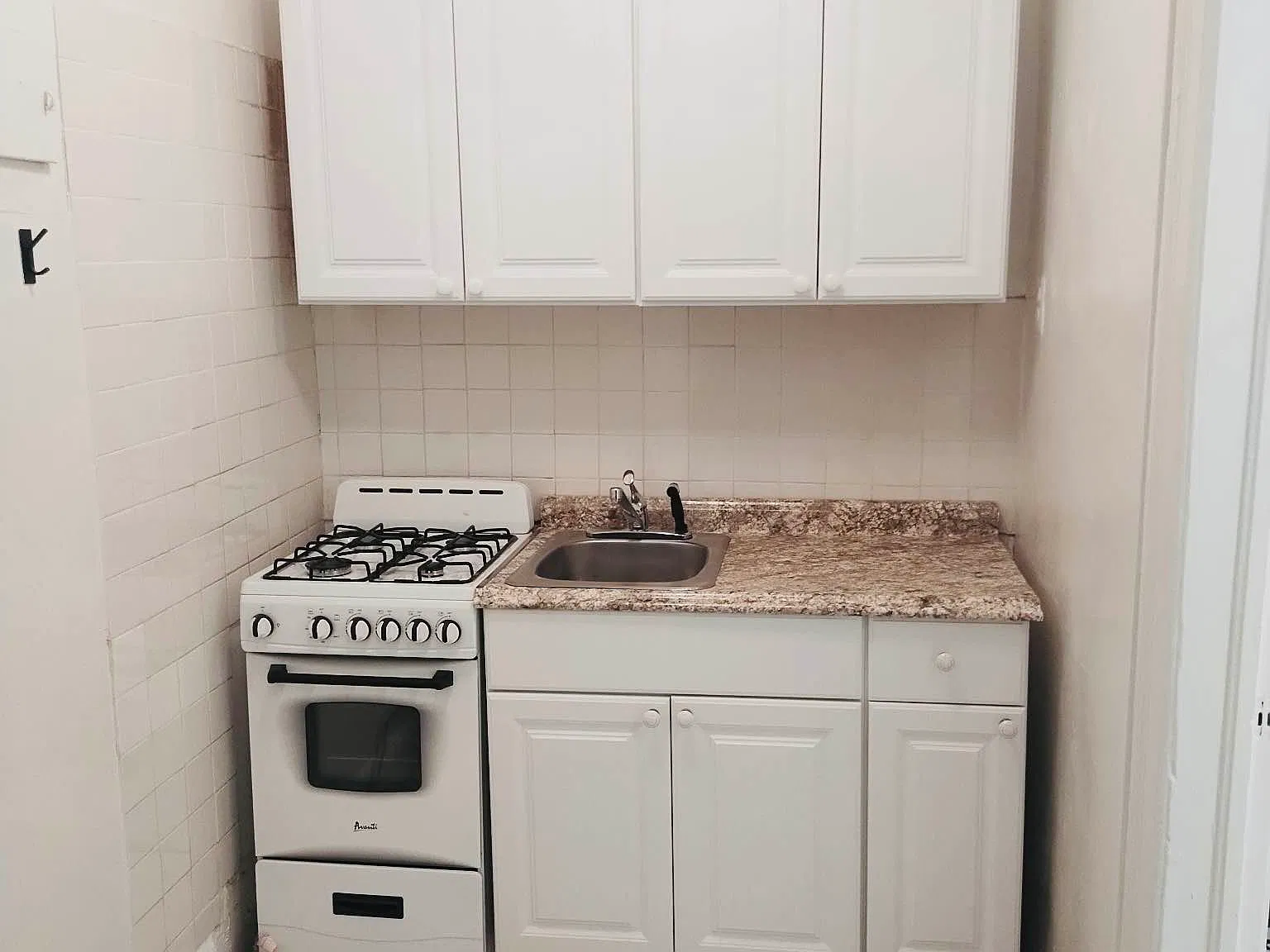 556 West 150th Street — Photo 3