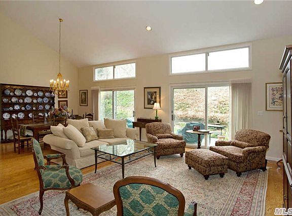 4th image of 70 Fairway Cir N