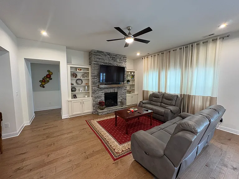 11602 Clems Branch Dr — Photo 13