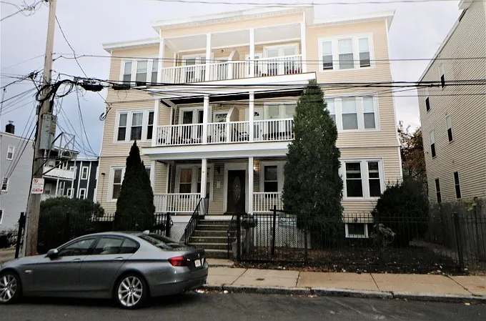 14 Estella St — Photo 2