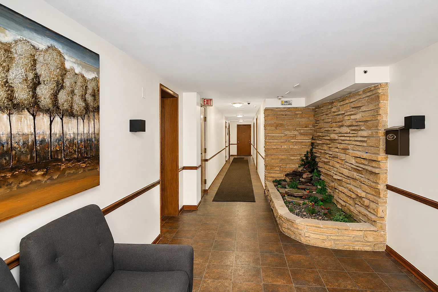 2 bed, 1.5 bath, 1200 sqft, $1,950 — Photo 2