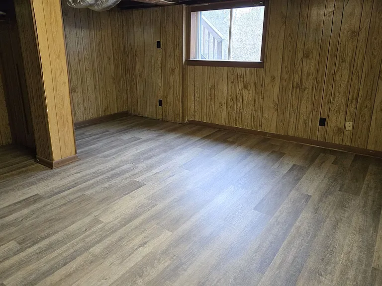 401 Springhill Dr — Photo 14