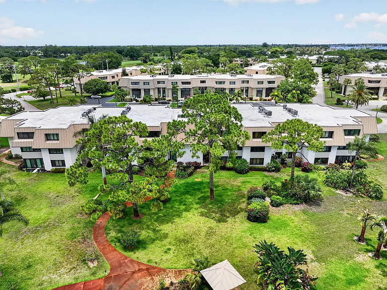 1800 SE Saint Lucie Blvd #11-203 — Photo 67