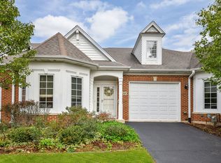 310 Delnor Glen Dr UNIT 310, Saint Charles, IL 60174