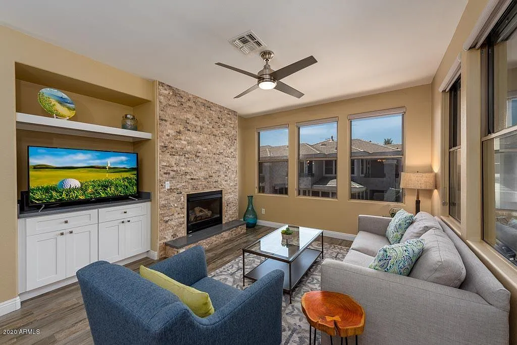 2 bed, 1243 sqft, $5,500 — Photo 1