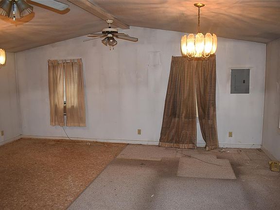 4th image of 612 Edgar St