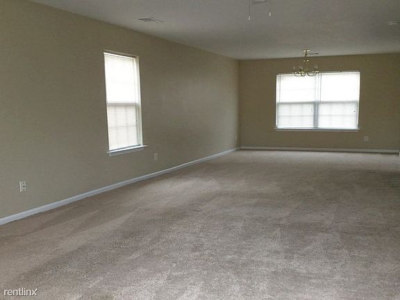 91500100_2930-macvean-ln_charlotte_nc_2016_4