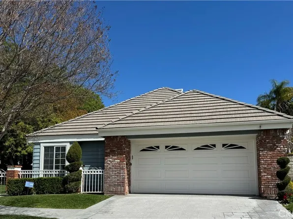 24560 Lorikeet Ln, Santa Clarita, CA 91355